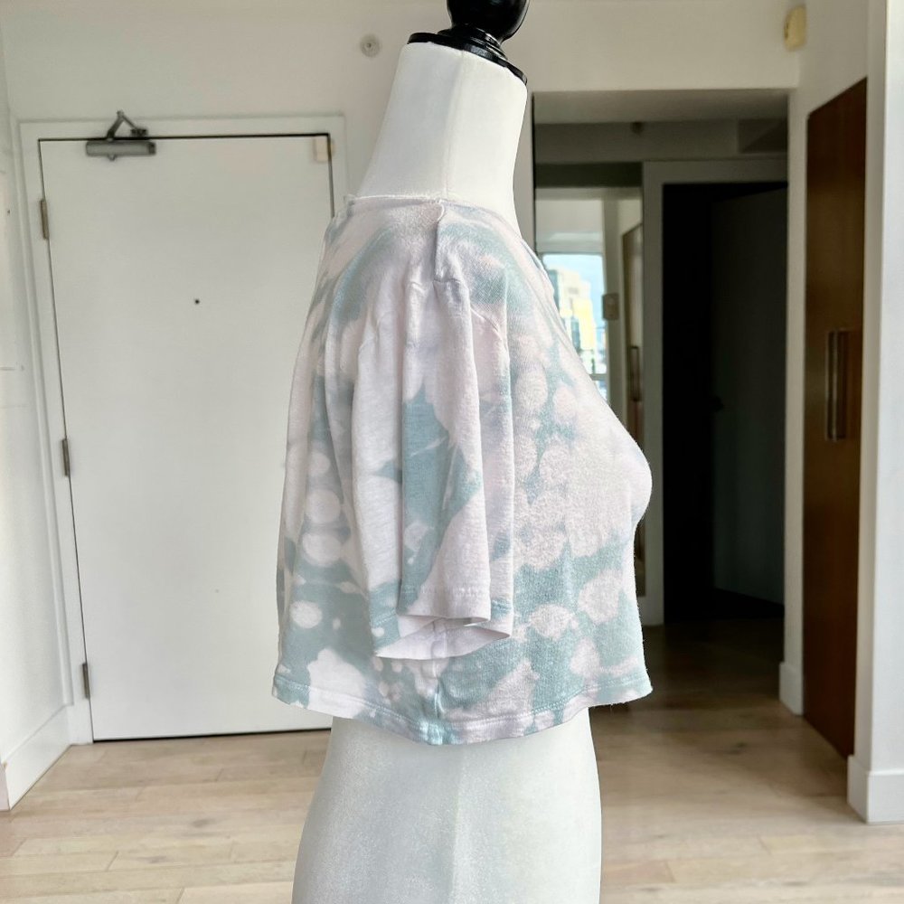 ✨Upcycled | Aritzia Babaton Tie-Dye Crew Neck Relaxed Crop Top | Small - Picture 4 of 12